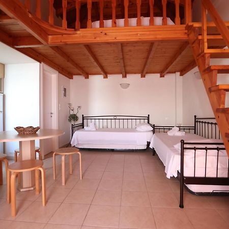 Seaside Gialova Apartment Pylos Exterior photo