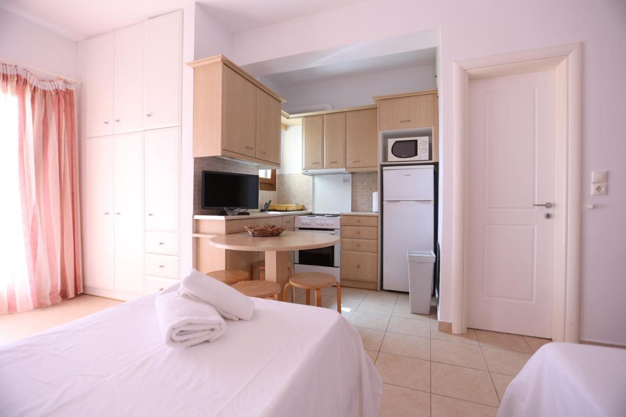 Seaside Gialova Apartment Pylos Exterior photo