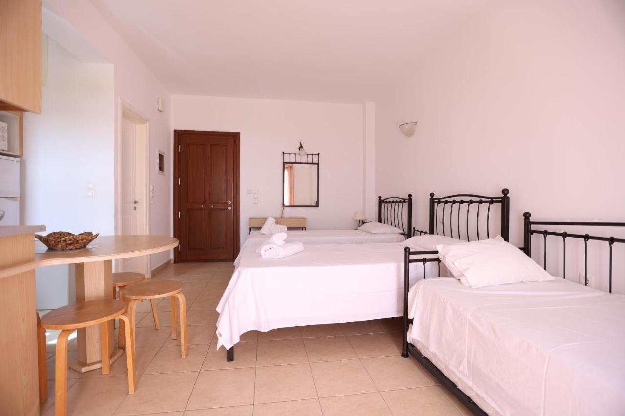 Seaside Gialova Apartment Pylos Exterior photo