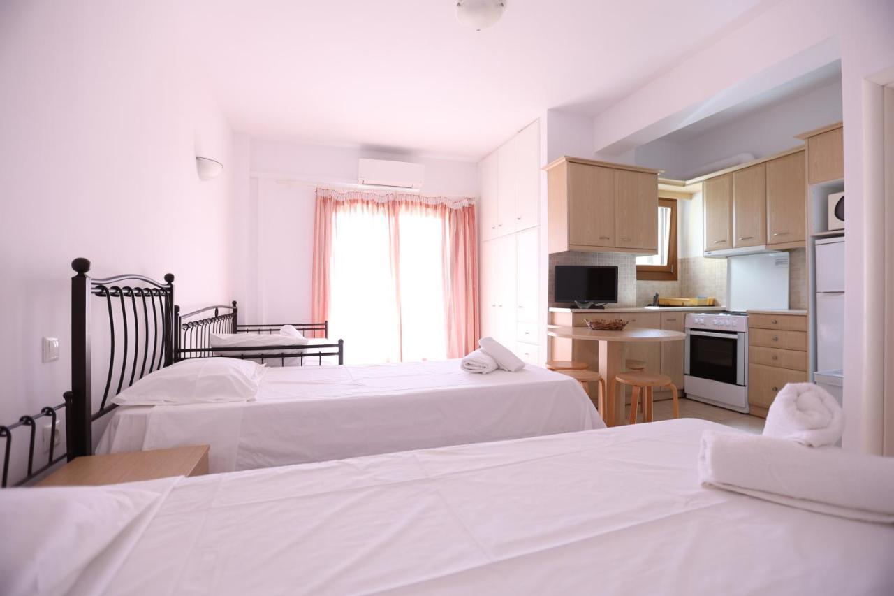 Seaside Gialova Apartment Pylos Exterior photo