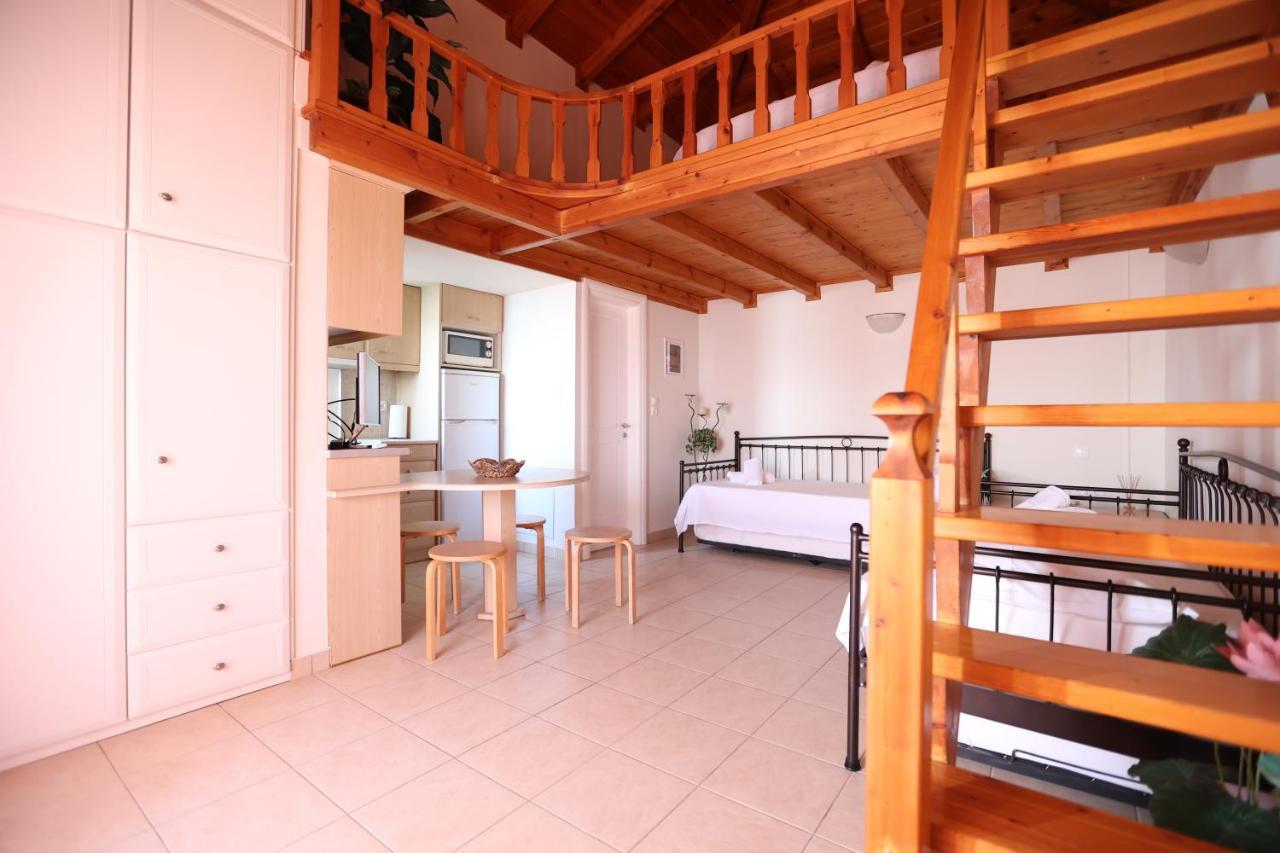 Seaside Gialova Apartment Pylos Exterior photo