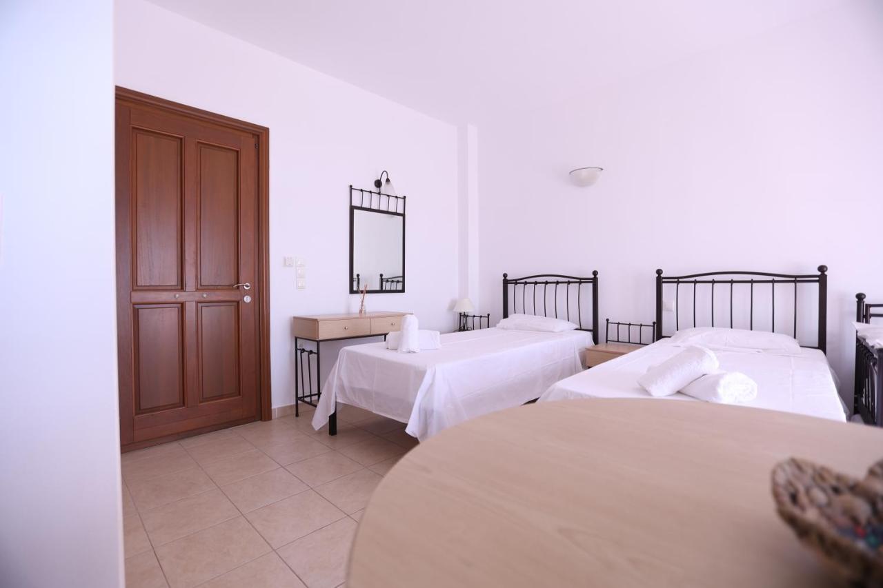 Seaside Gialova Apartment Pylos Exterior photo