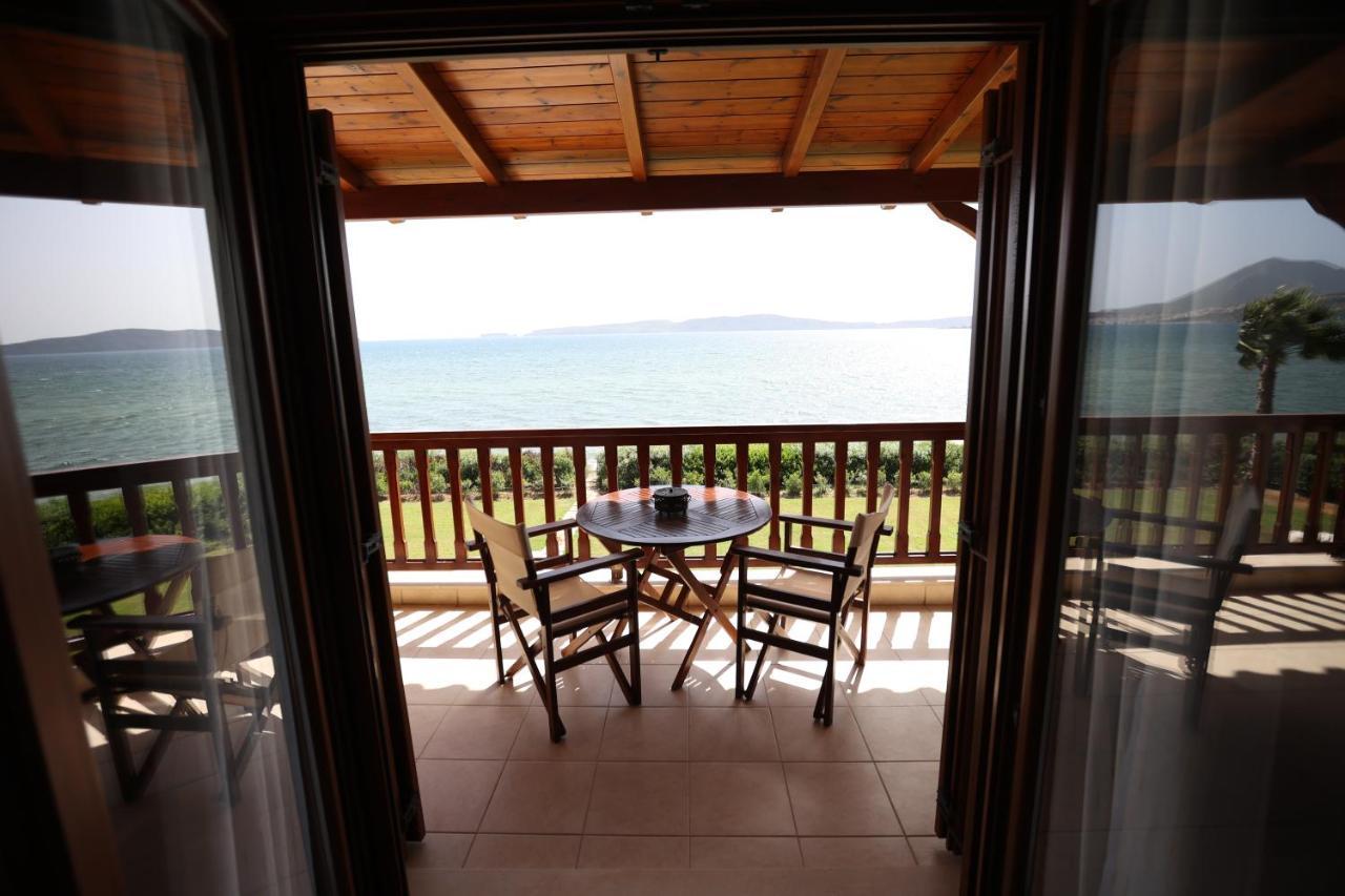 Seaside Gialova Apartment Pylos Exterior photo